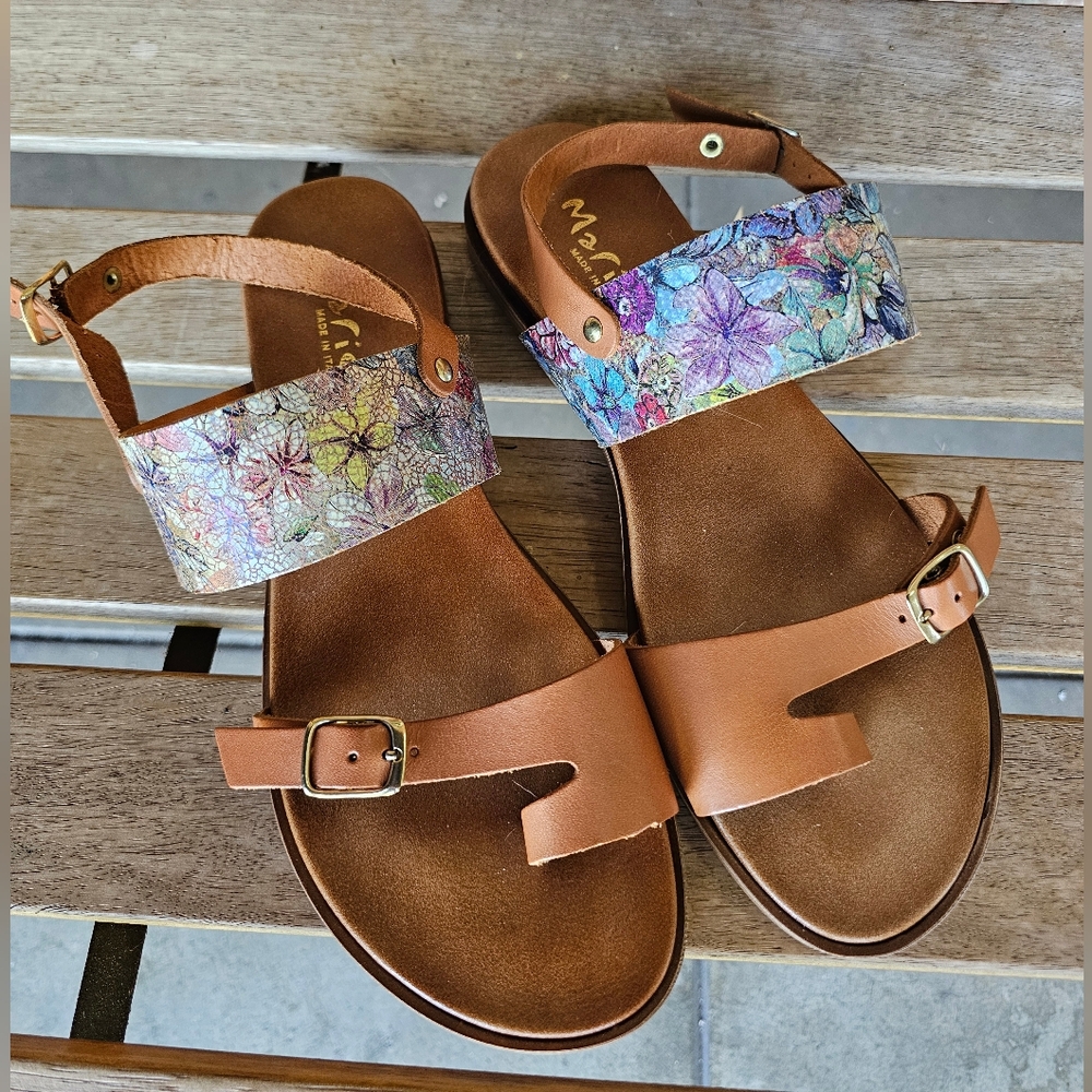 Italian Leather Colorful Floral Sandals 8 NWT